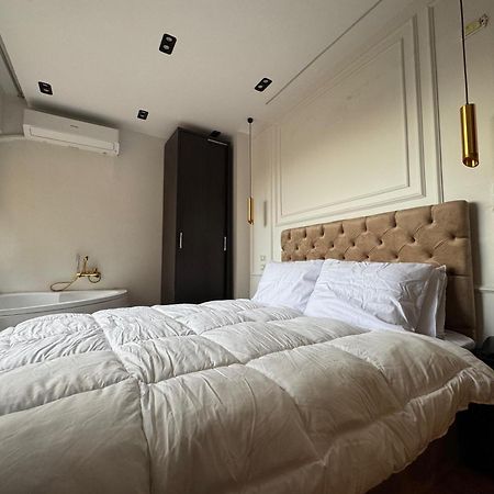 Ghatati New White Pyramids Inn מראה חיצוני תמונה