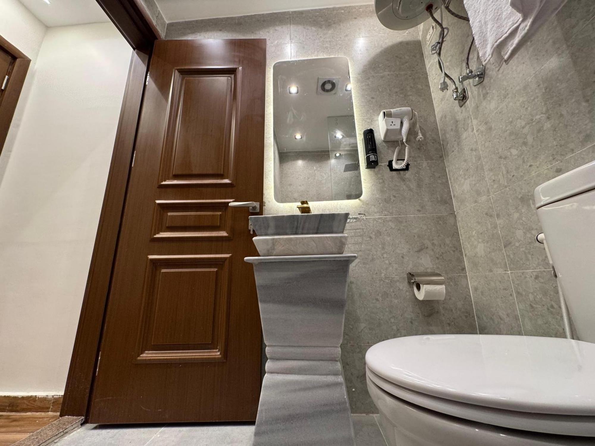 Ghatati New White Pyramids Inn מראה חיצוני תמונה
