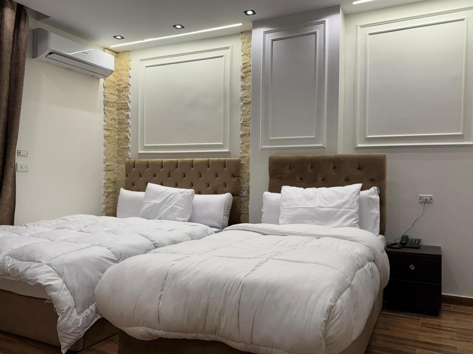 Ghatati New White Pyramids Inn מראה חיצוני תמונה