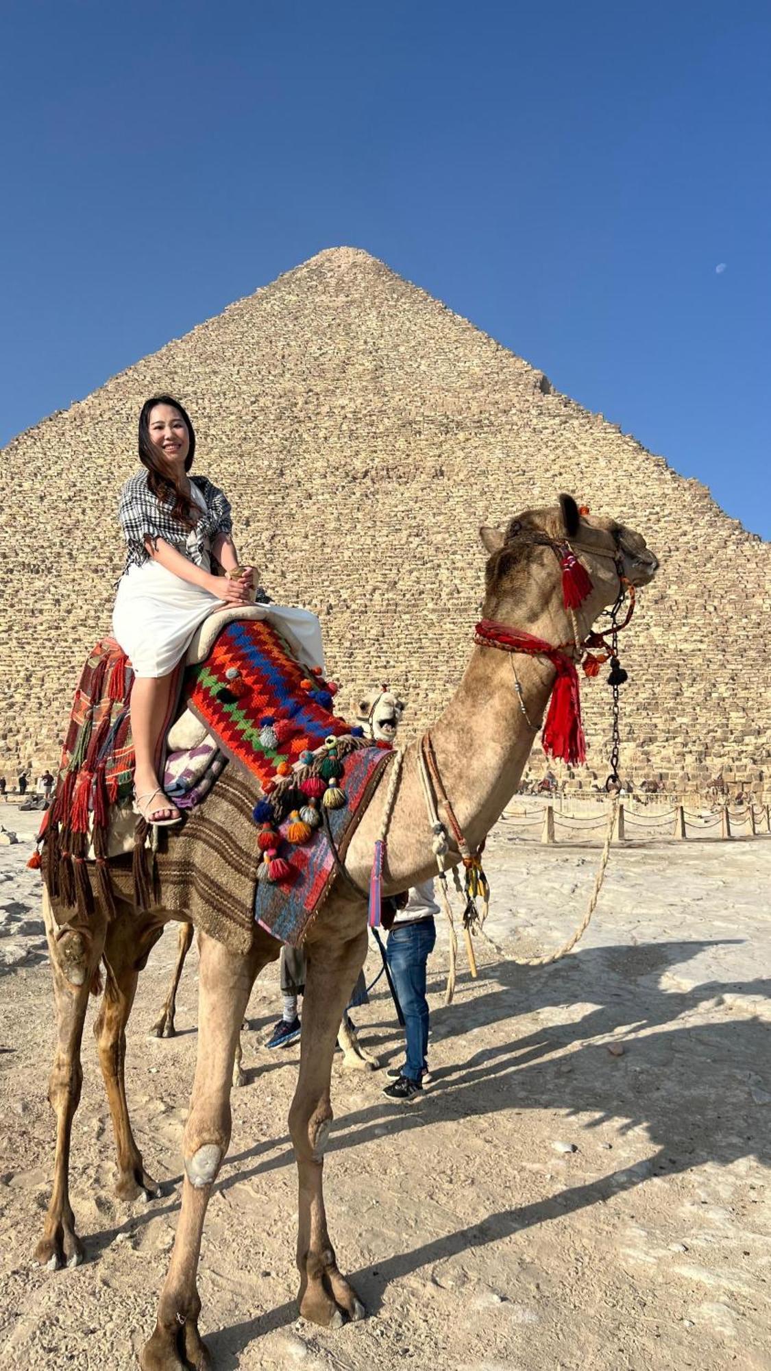 Ghatati New White Pyramids Inn מראה חיצוני תמונה