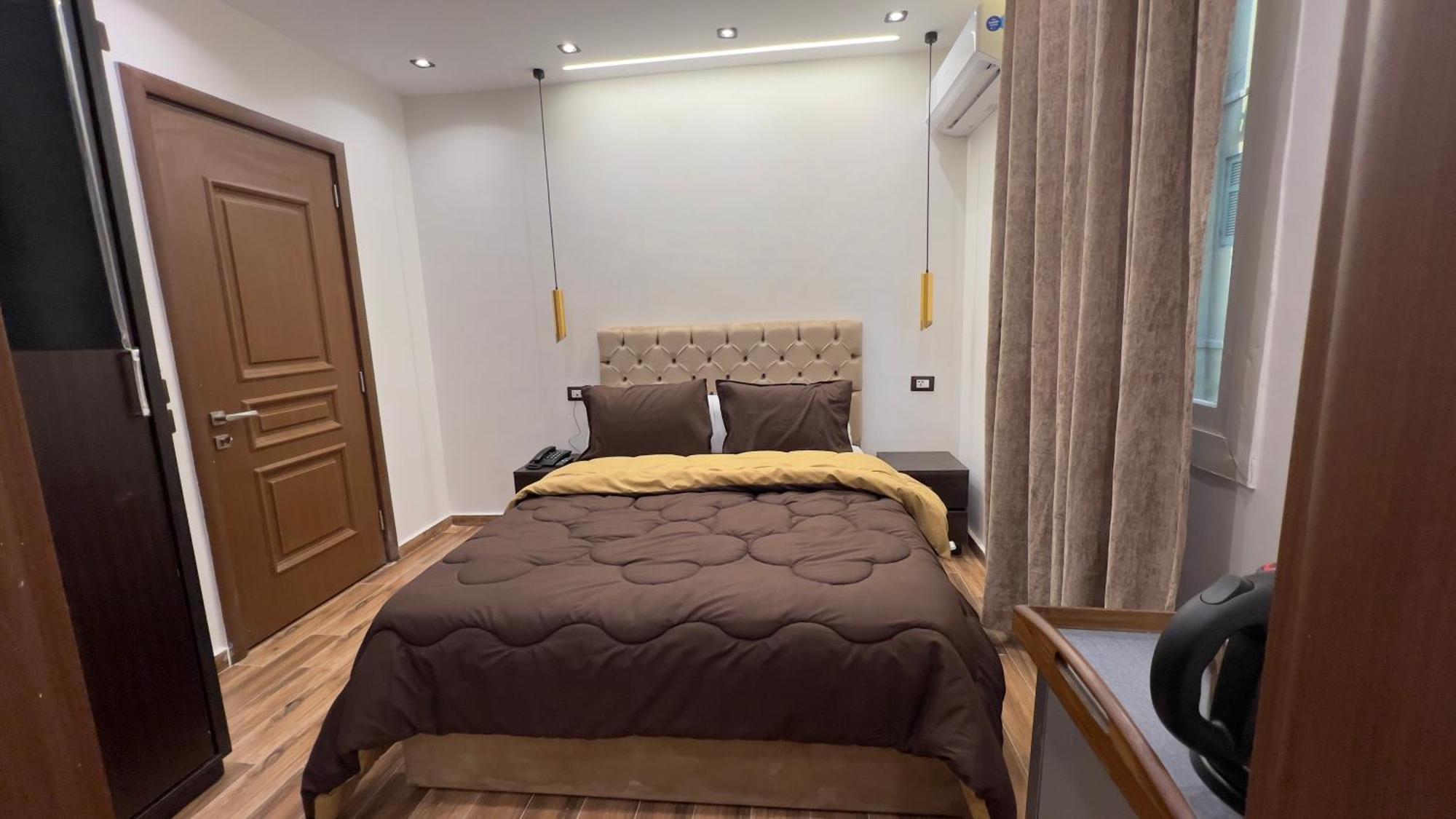 Ghatati New White Pyramids Inn מראה חיצוני תמונה