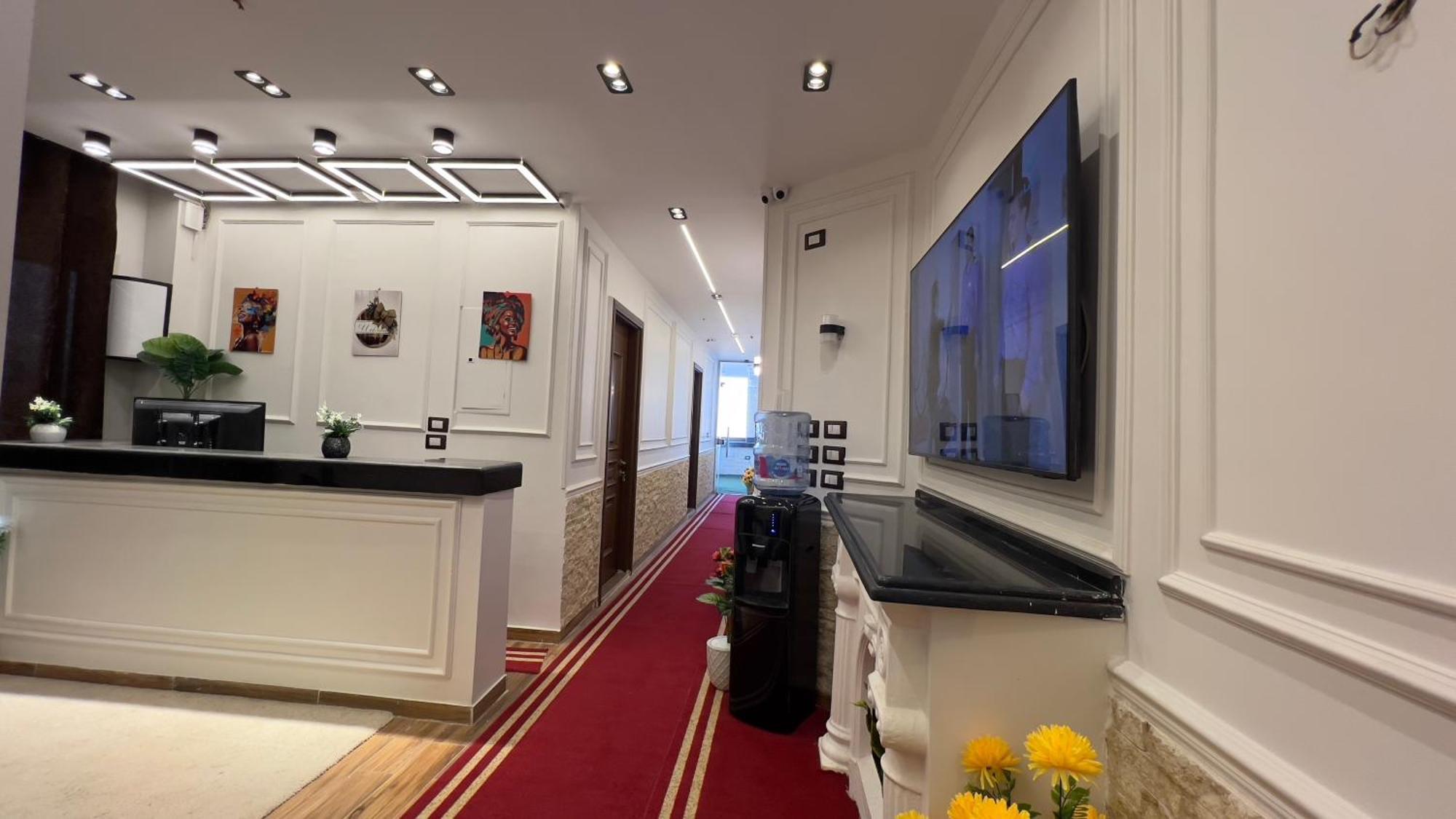 Ghatati New White Pyramids Inn מראה חיצוני תמונה